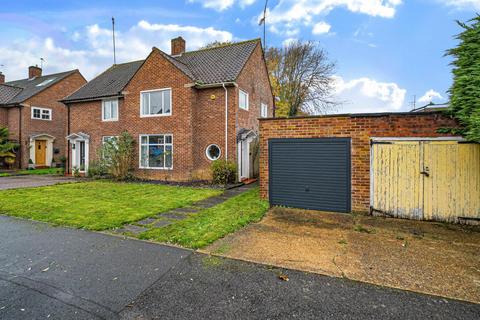 undefined, Clintons Green, Bracknell, Berkshire