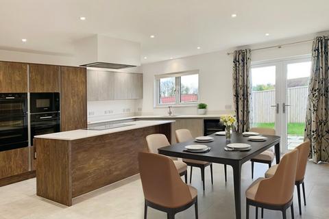 4 bedroom detached house for sale, Morchard Road, Crediton, Devon