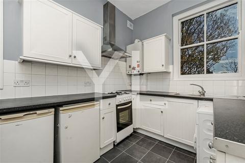 2 bedroom flat to rent, 15 Kidbrooke Park Road, Blackheath