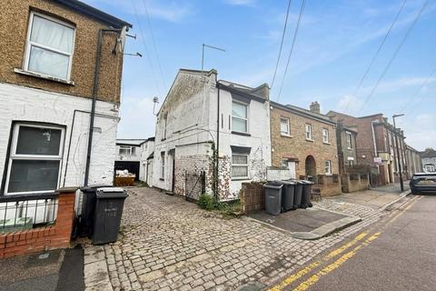 1 bedroom flat for sale, Dorset Road, London