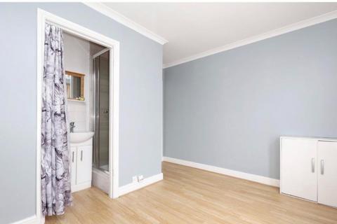 1 bedroom flat for sale, Dorset Road, London