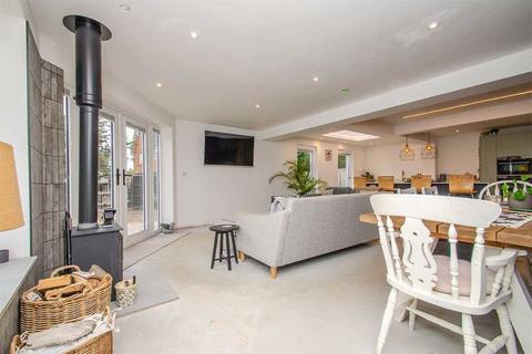 4 bedroom semi-detached house for sale, Small Ridge, Lichfield WS13