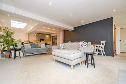 4 bedroom semi-detached house for sale, Small Ridge, Lichfield WS13