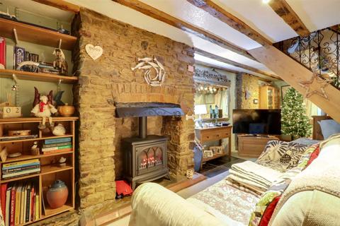 2 bedroom terraced house for sale, Silver Street, Bideford, Devon, EX39