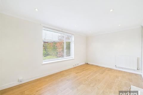 undefined, Howth Drive, Reading RG5