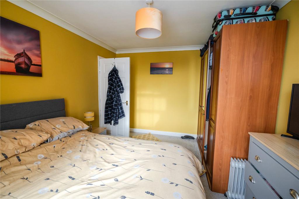 Bedroom 1 (2)