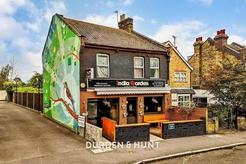 Restaurant to rent, 12 Nightingale Ln London E11 2HE