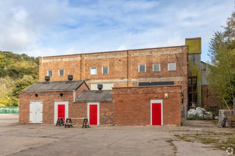 Warehouse to rent, Stowfield Rd Lydbrook GL17 9NJ