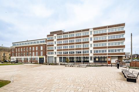 Office to rent, Back Spring Gdns Bolton BL1 1SJ