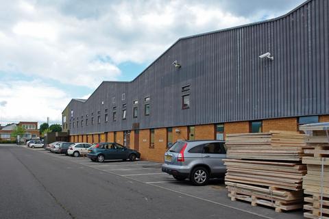 Industrial unit to rent, Spitfire Way Swindon SN3 4TG