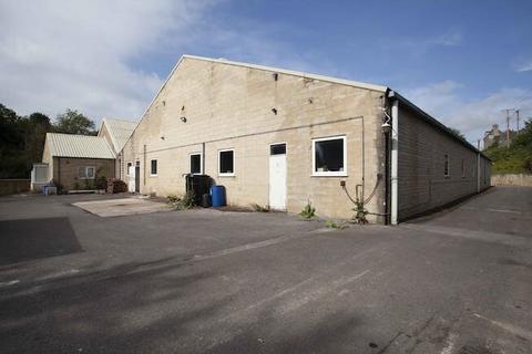 Warehouse to rent, Brook Hl Sherston SN16 0NQ