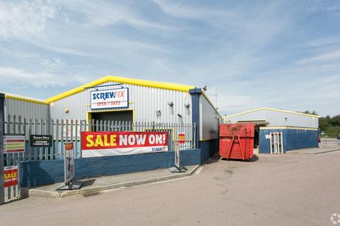 Showroom to rent, Great Western Way Swindon SN2 2DJ