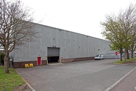 Distribution warehouse to rent, Bramble Rd Swindon SN2 8EZ