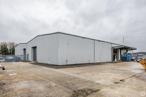 Showroom to rent, Dunbeath Rd Swindon SN2 8EA