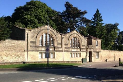 Office to rent, Tetbury Rd Cirencester GL7 1UP