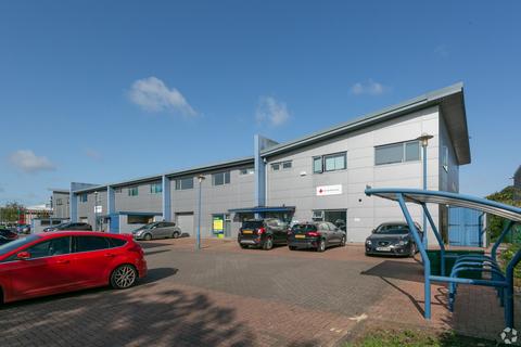 Industrial unit to rent, Greenbridge Rd Swindon SN3 3JW