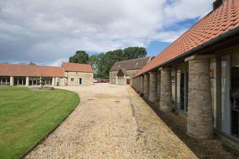 Office to rent, Charlton Business Centre Malmesbury SN16 9RU