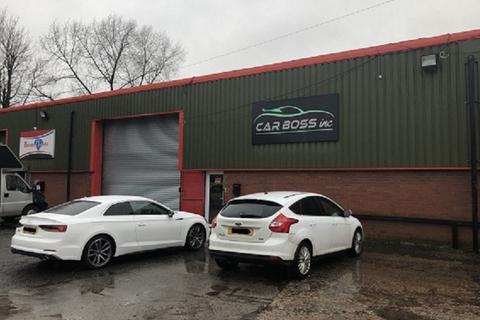 Warehouse to rent, Hacken Ln Bolton BL3 1SJ