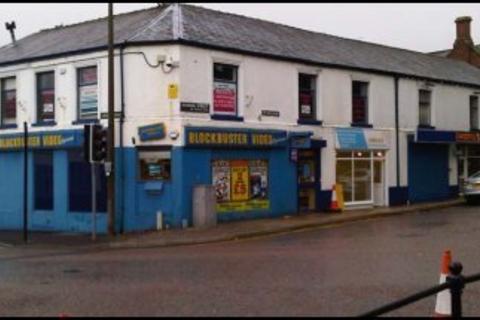 Retail property (high street) to rent, 1 Wigan Rd Bolton BL5 3RJ