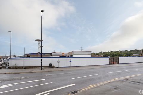 Retail property (high street) to rent, Penistone Rd Sheffield S6 1QH