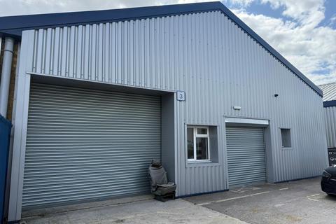 Warehouse to rent, 3 Pioneer Rd Faringdon SN7 7BU