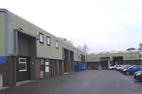 Warehouse to rent, Edinburgh Way Corsham SN13 9XN