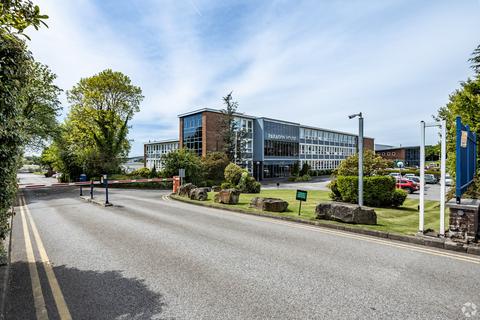 Office to rent, Chorley New Rd Bolton BL6 6HG
