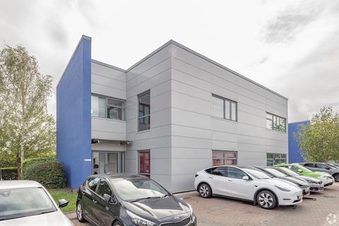 Office to rent, Kelvin Rd Swindon SN3 3JW