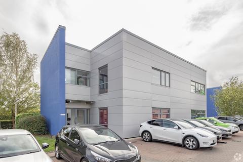 Office to rent, Kelvin Rd Swindon SN3 3JW