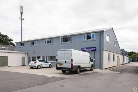 Industrial unit to rent, London Rd Tetbury GL8 8HW