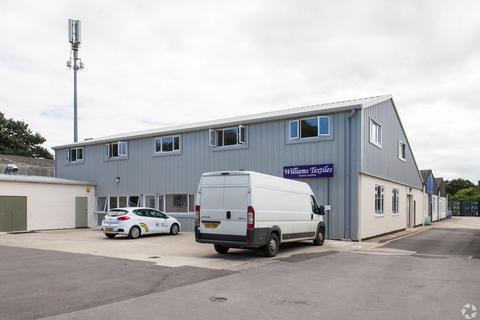 Industrial unit to rent, London Rd Tetbury GL8 8HW