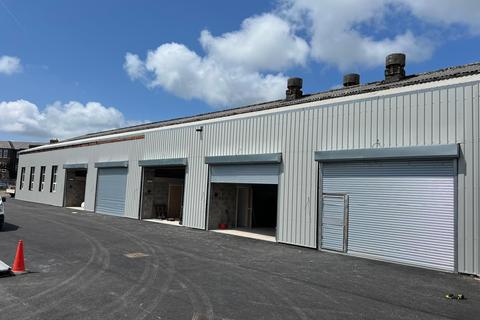 Warehouse to rent, Albert St Bolton BL6 7AP
