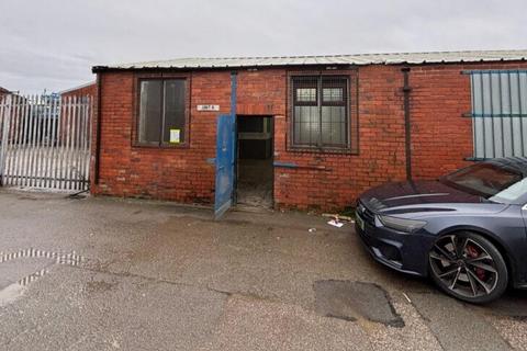 Industrial development to rent - Scot Ln Bolton BL6 5SL