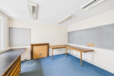 Retail property (high street) for sale, 125 Nethergate Dundee DD1 4DW