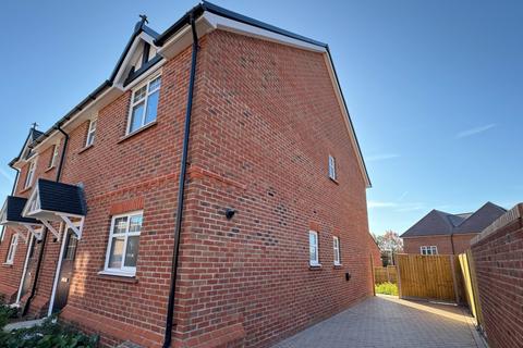3 bedroom semi-detached house for sale, Plot 7 at Brickmaker's Corner, RG42, Binfield, Bracknell RG42