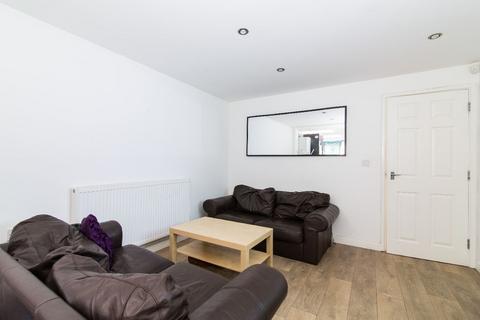 6 bedroom house to rent, Birmingham B29