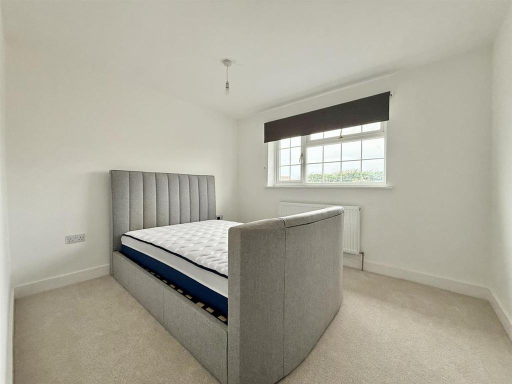 Bedroom4.jpg