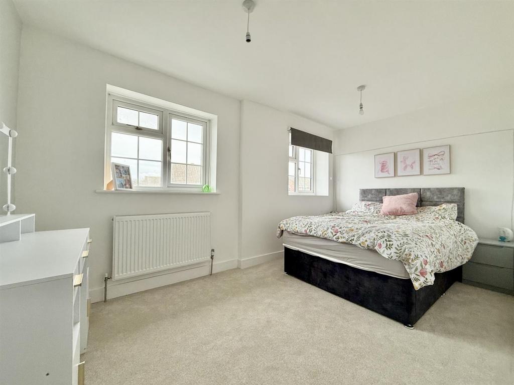 Bedroom2.jpg