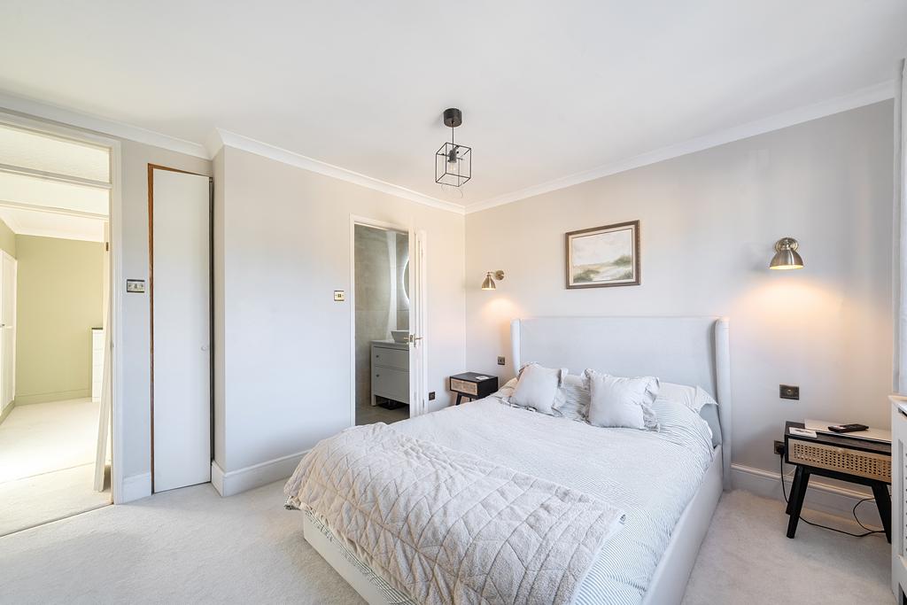 13837705692f20707da0a