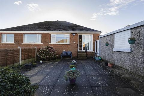 2 bedroom semi-detached bungalow for sale, Low Hills Lane, Huddersfield HD3