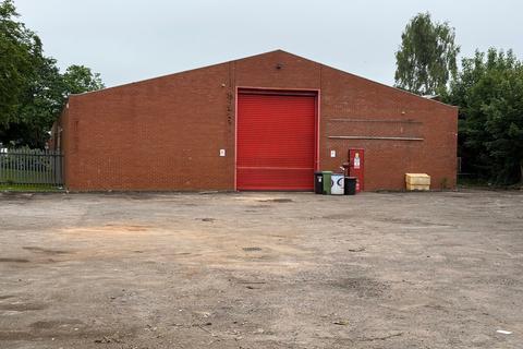 Warehouse to rent, Unit 7 Corinium Industrial Estate, Raans Road Amersham HP6 6JQ