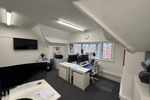 Office to rent, 6 Burkes Para Beaconsfield HP9 1NN
