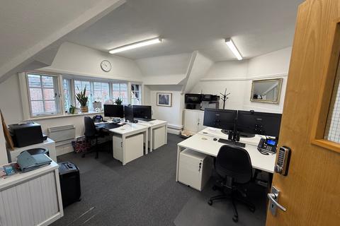 Office to rent, 6 Burkes Para Beaconsfield HP9 1NN