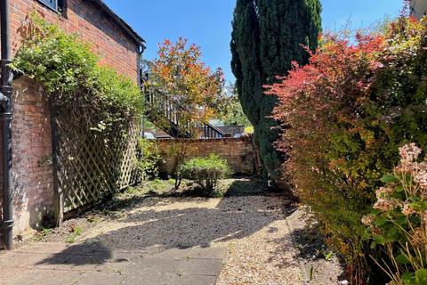 Office to rent, 16 Wycombe End Beaconsfield HP9 1NB