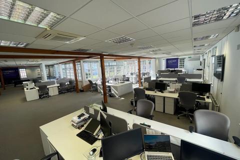 Office to rent, 27 London End Beaconsfield HP9 2HN