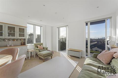 2 bedroom flat for sale, Layard Road, Bermondsey, SE16