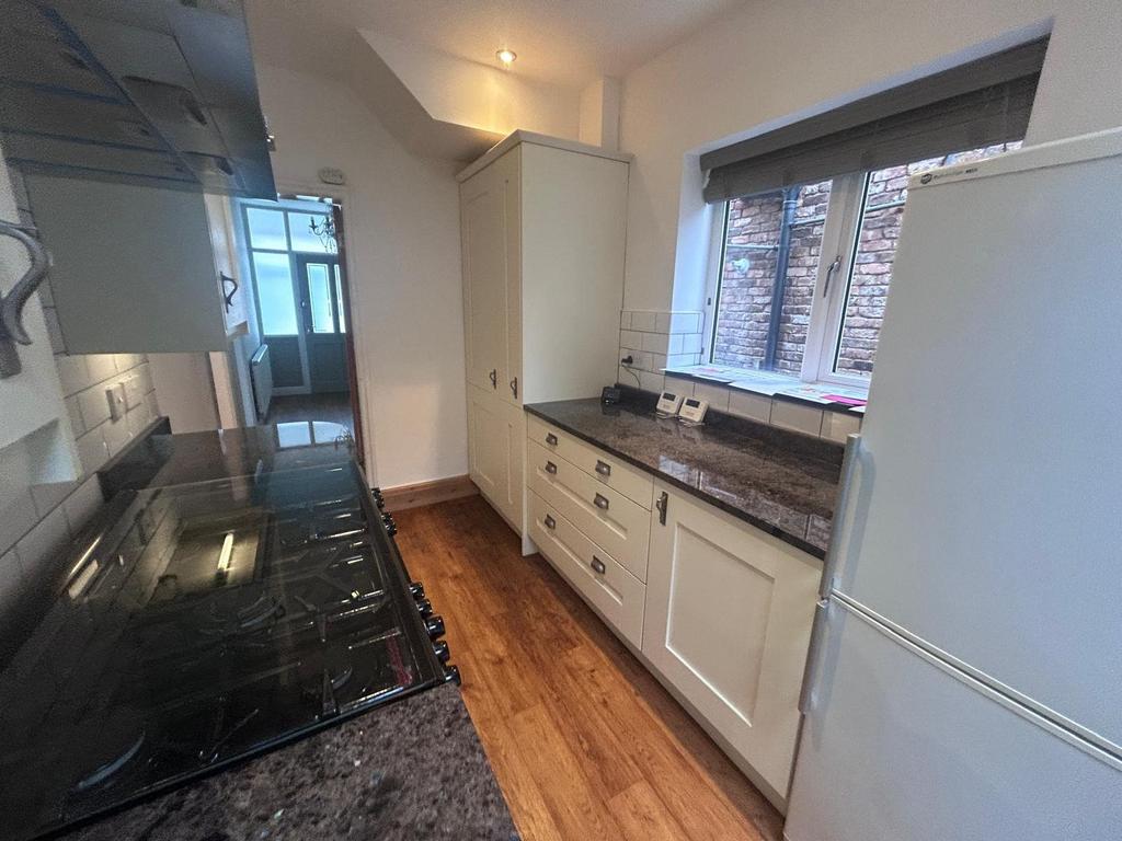 Kitchen d