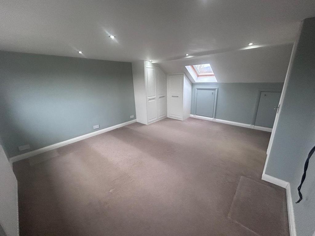 Bedroom 1a