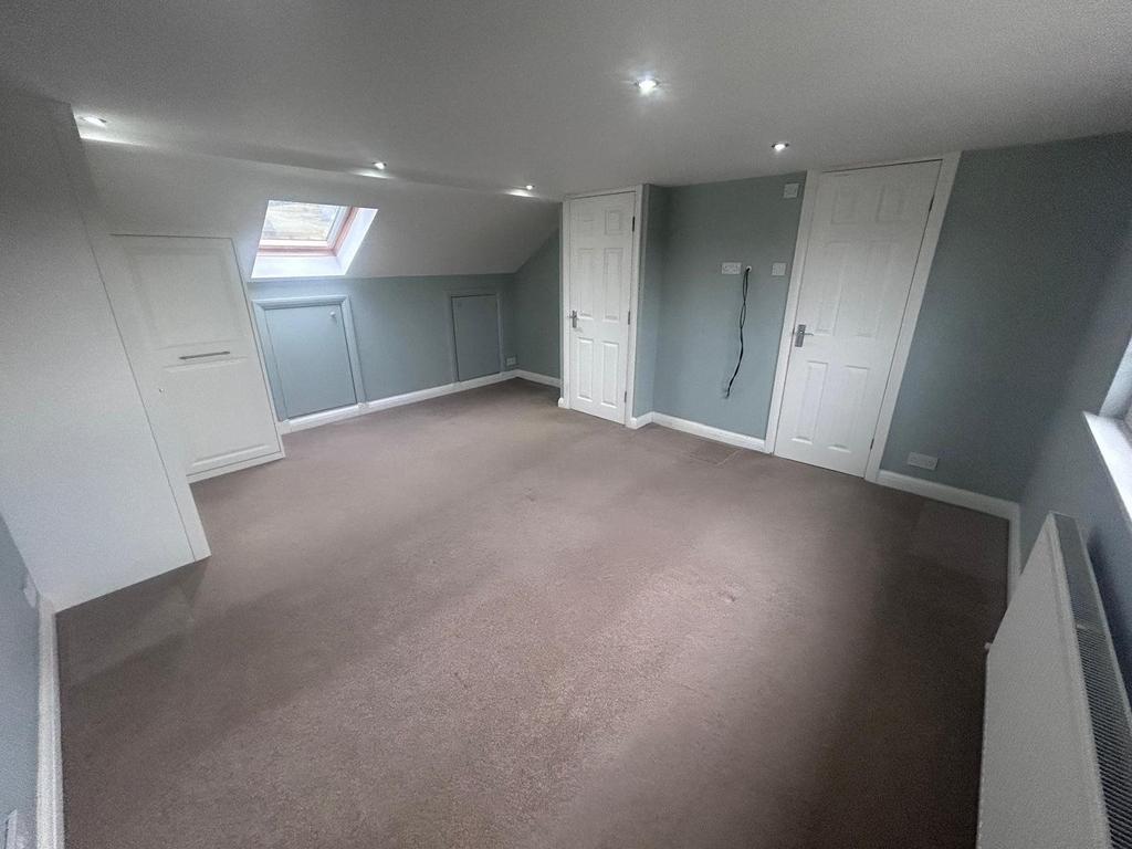 Bedroom 1b