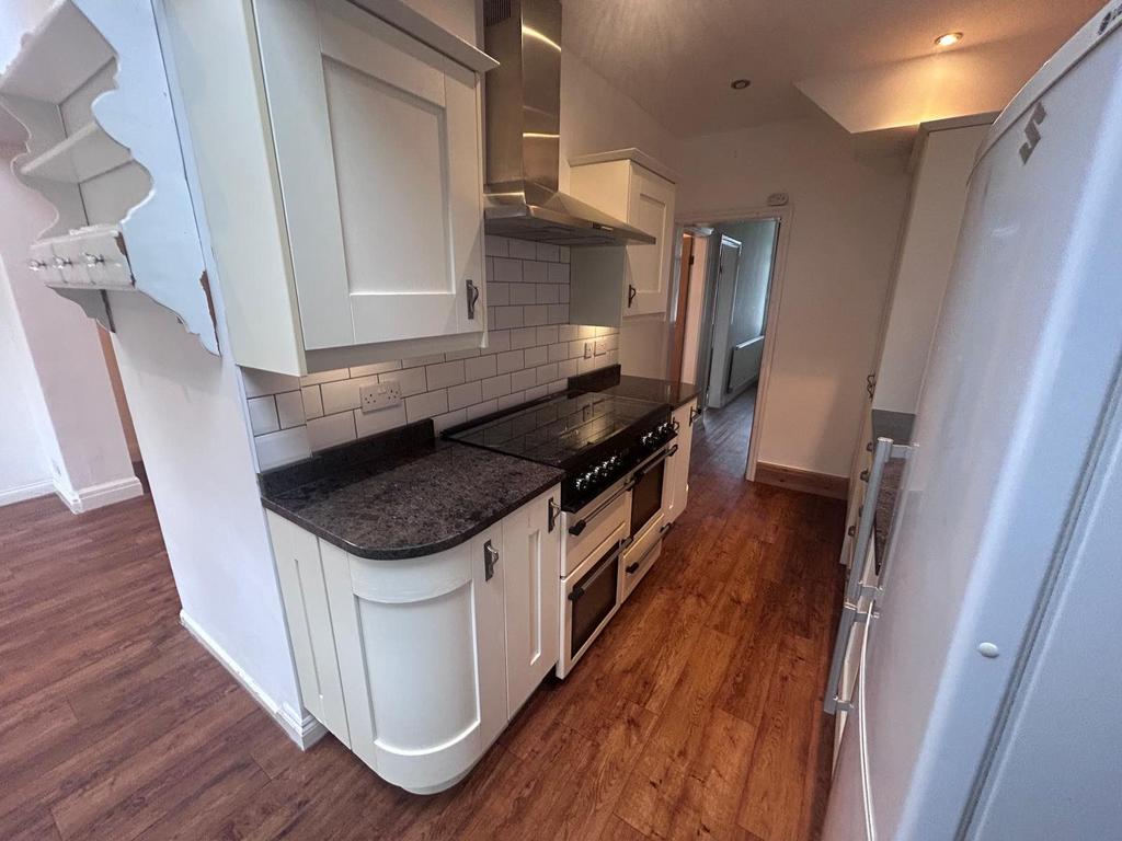 Kitchen c